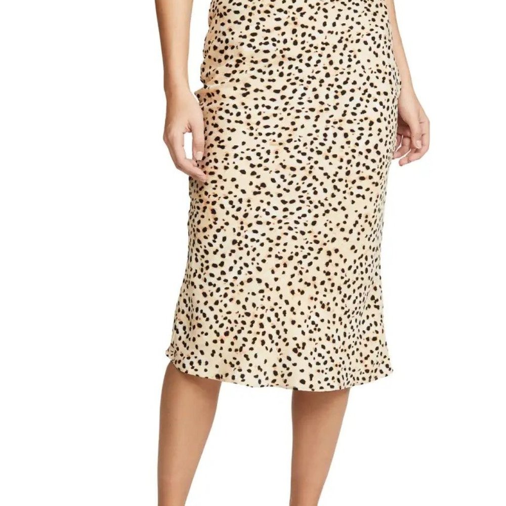 cupcakes and cashmere Lorelai skirt